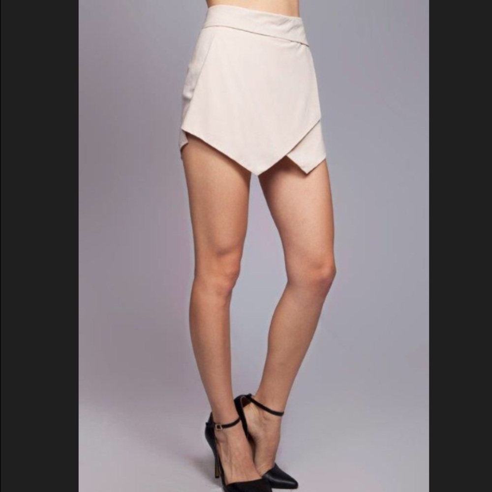 Kendall Skort
